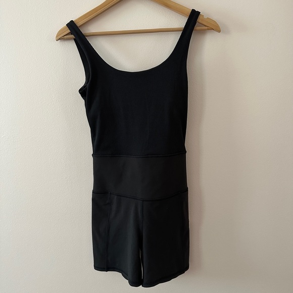 Vuori - Studio Onesie Black | Medium - Picture 9 of 12